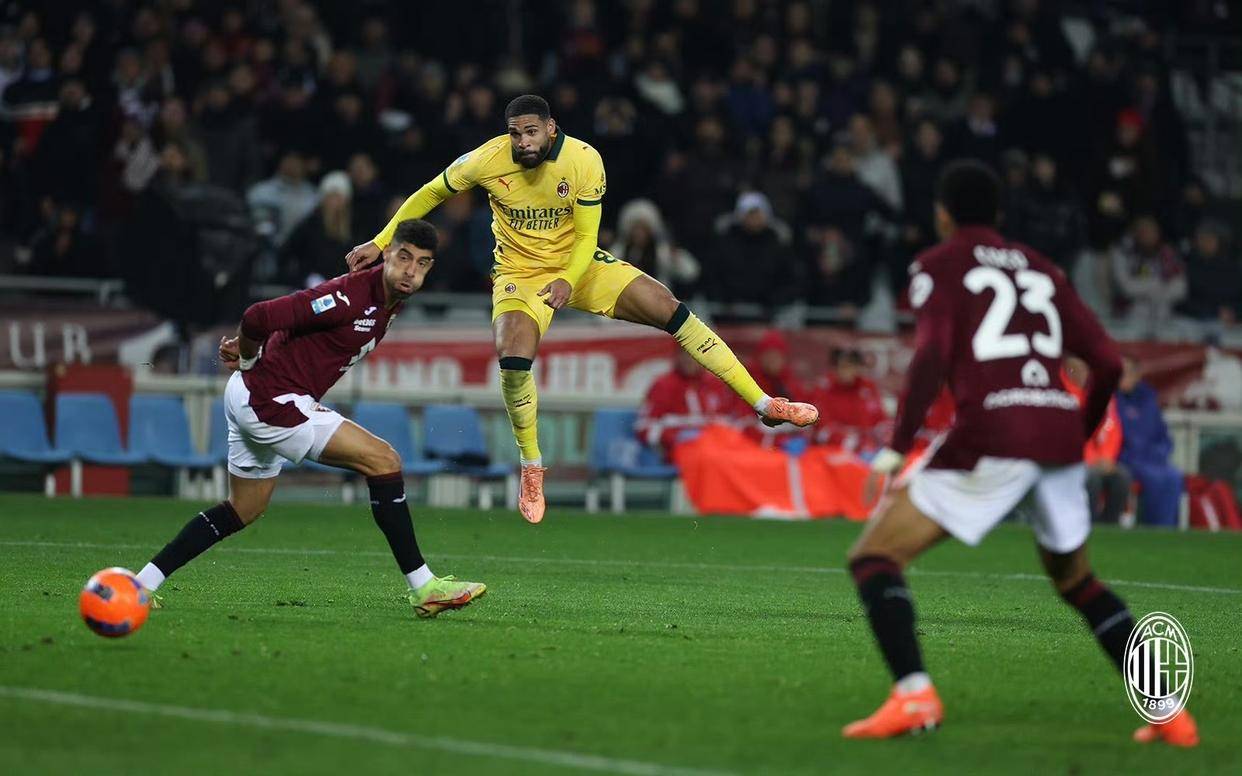 从AC米兰篮板制胜备战中超到成都蓉城国际比赛日内部沟通，今夜门兴格拉德巴赫强势反弹的简单介绍