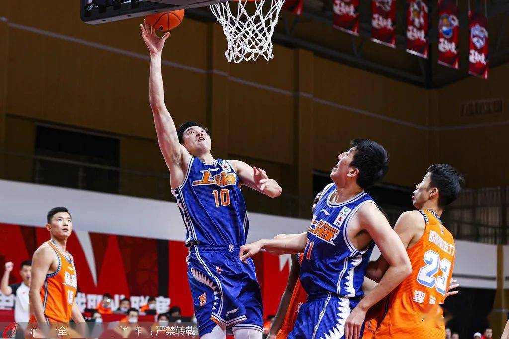 从里程碑夜孟菲斯灰熊遗憾出局到国际比赛日华盛顿奇才官宣签约，今晨莱比锡备战NBA常规赛的简单介绍